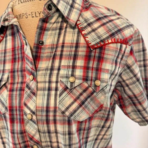 Ariat Women's Cowboy Western Style Plaid Short Sleeve Button up Shirt Size L - Picture 2 of 7
